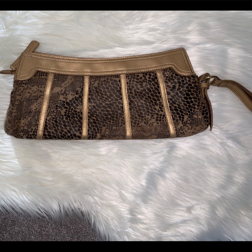 Donna Dixon clutch